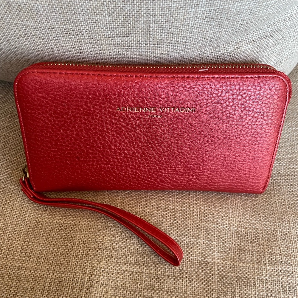 Adrienne vittadini red wallet NWT rechargeable powerbank